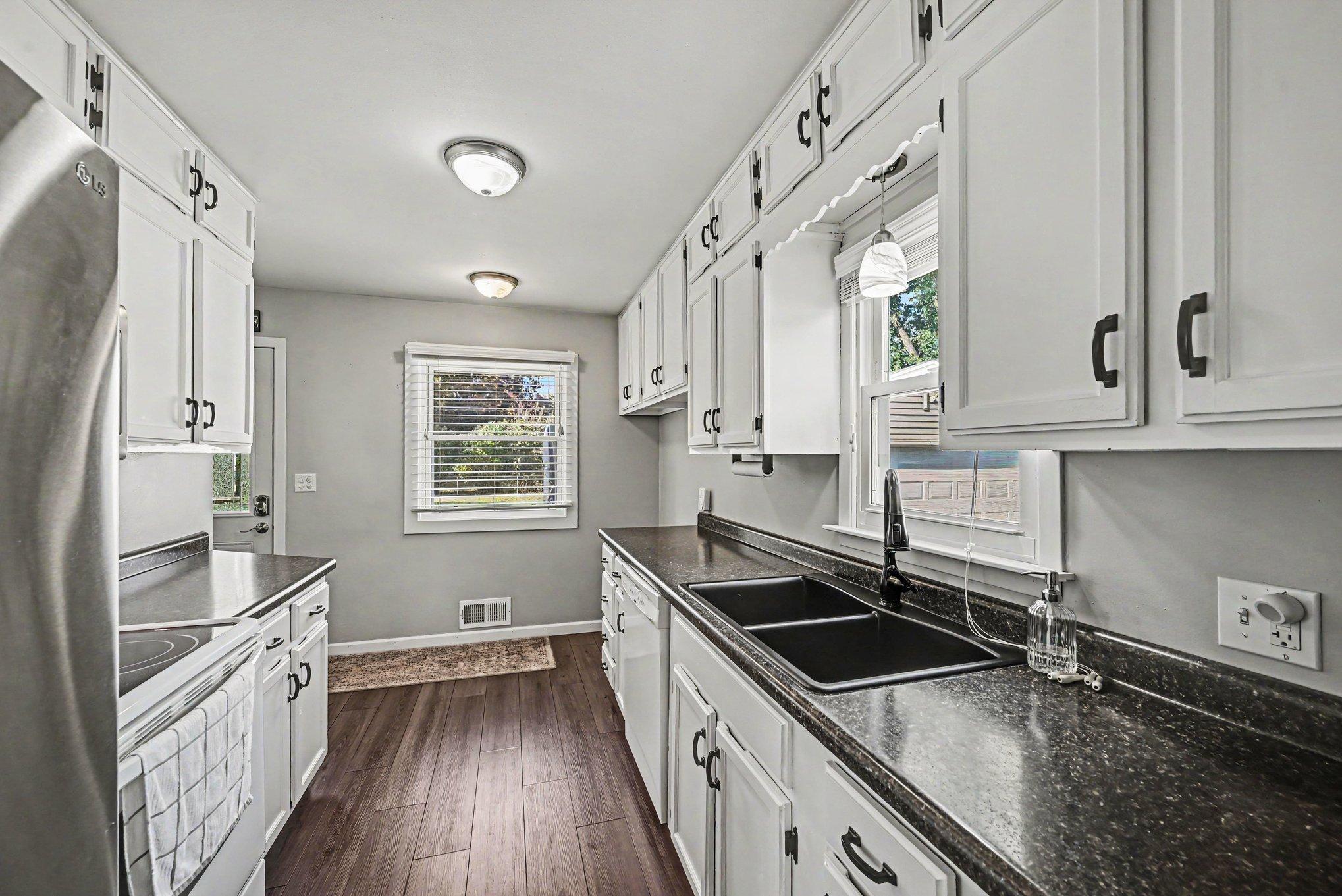 View of Residential at 6961 Clayton Avenue, Inver Grove Heights MN 55076, Inver Grove Heights (6 of 28) - Mike Wilen | Minnesota Team Real Estate