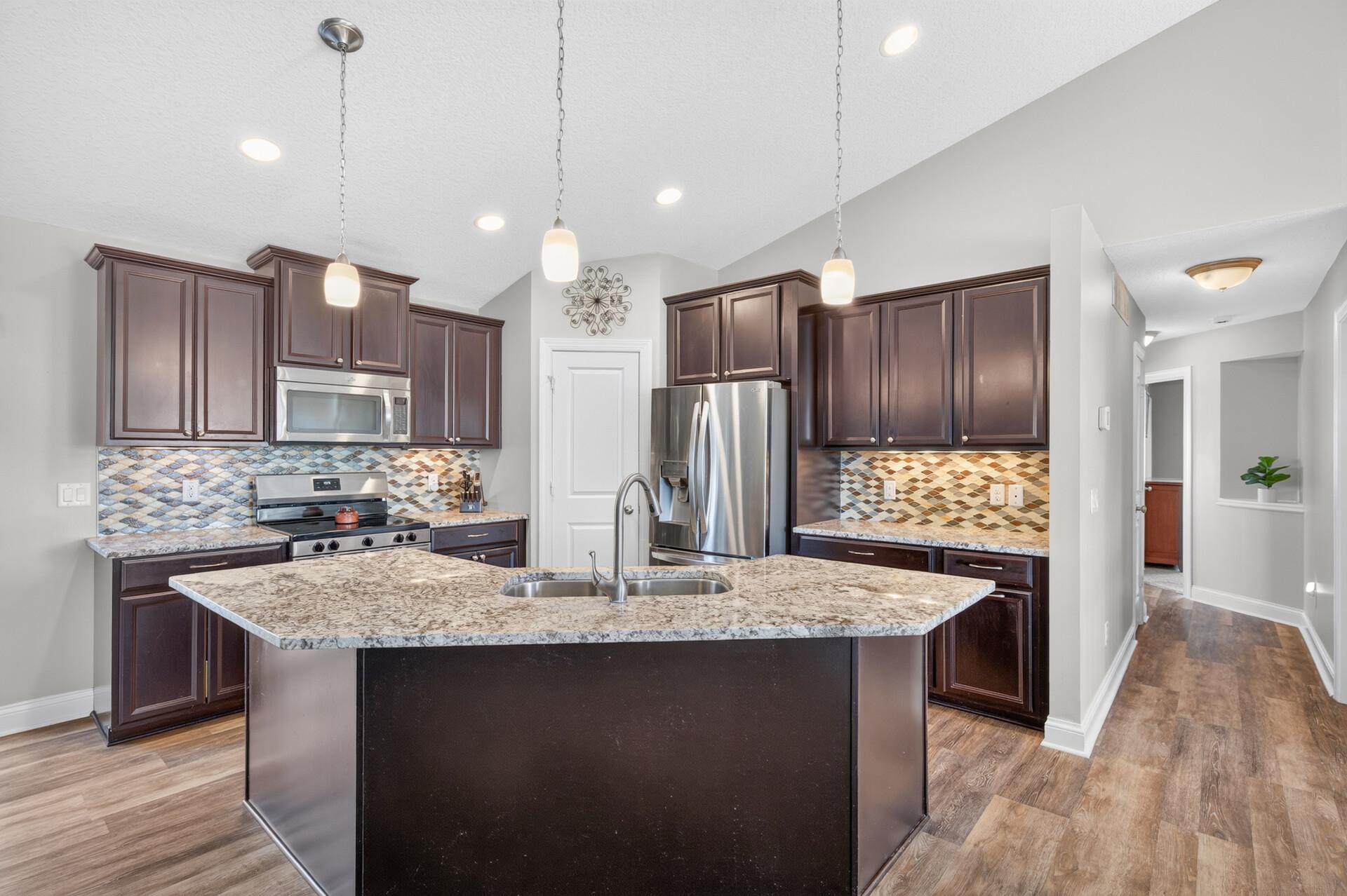 View of Residential at 18249 Dunbury Avenue, Farmington MN 55024, Farmington (23 of 55) - Mike Wilen | Minnesota Team Real Estate