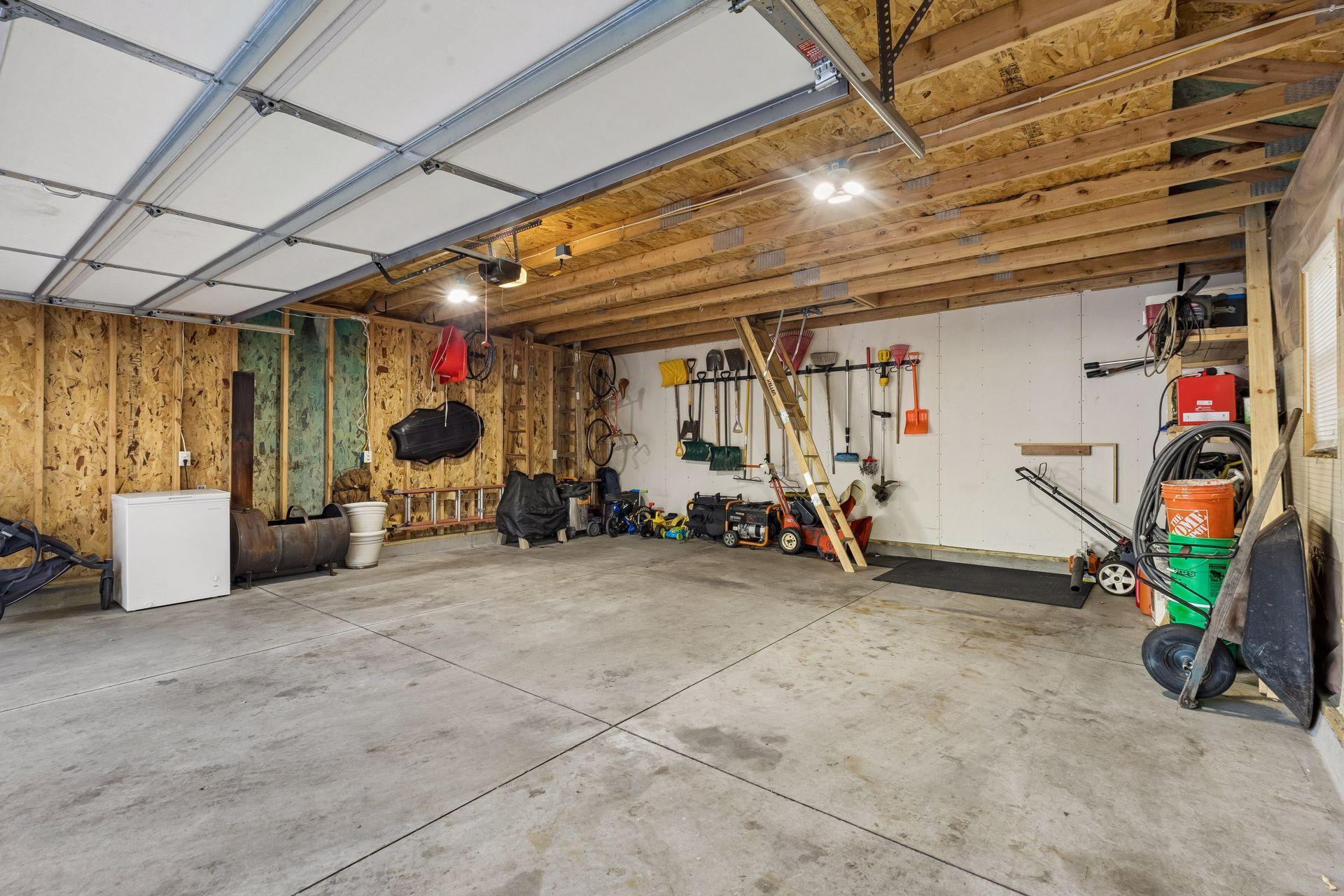 View of Residential at 3816 Abbott Avenue, Robbinsdale MN 55422, Robbinsdale (40 of 47) - Mike Wilen | Minnesota Team Real Estate