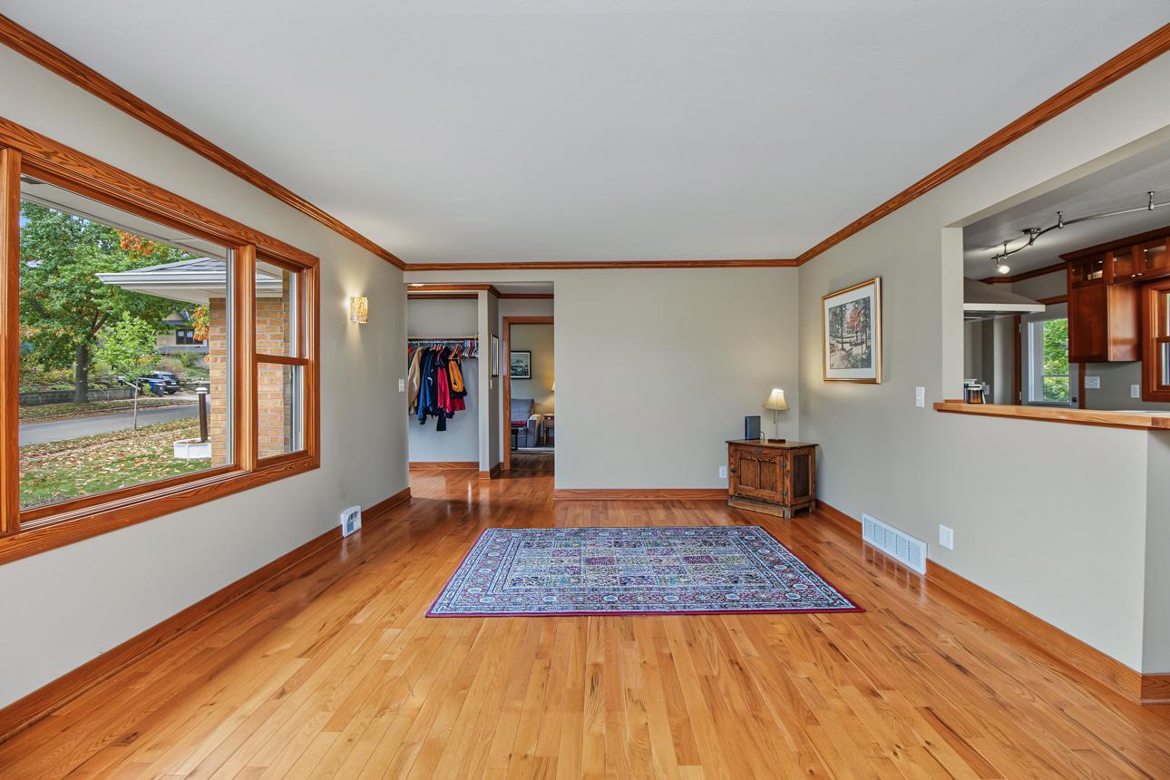View of Residential at 31 Belvidere Street, Saint Paul MN 55107, Saint Paul (9 of 36) - Mike Wilen | Minnesota Team Real Estate