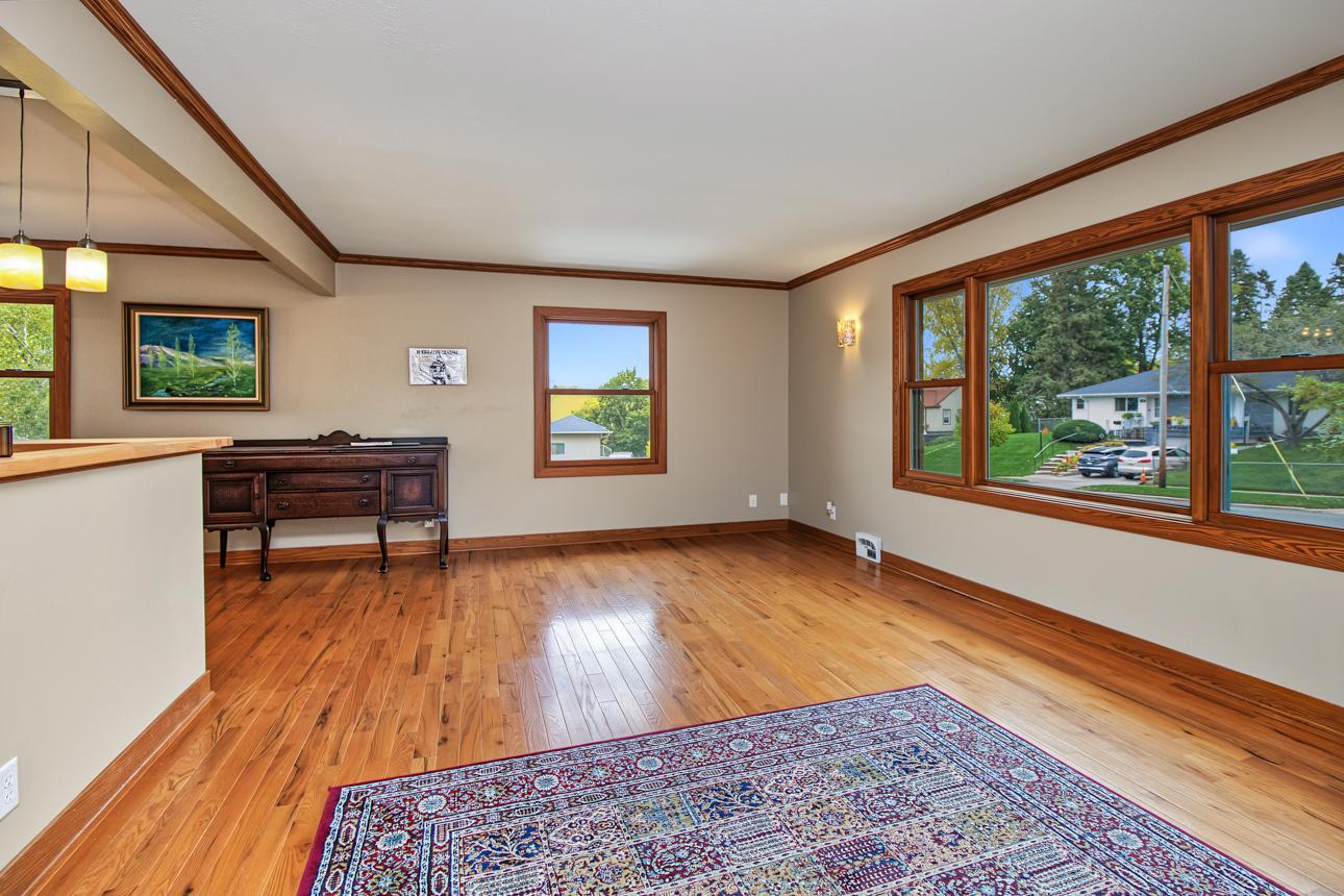 View of Residential at 31 Belvidere Street, Saint Paul MN 55107, Saint Paul (7 of 36) - Mike Wilen | Minnesota Team Real Estate