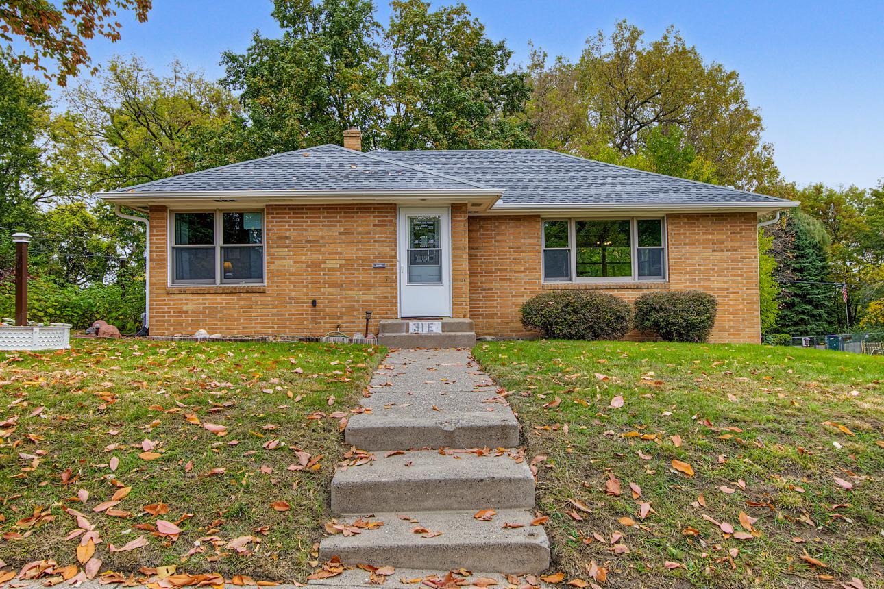 View of Single Family at 31 Belvidere Street, Saint Paul - Mike Wilen | Minnesota Team Real Estate