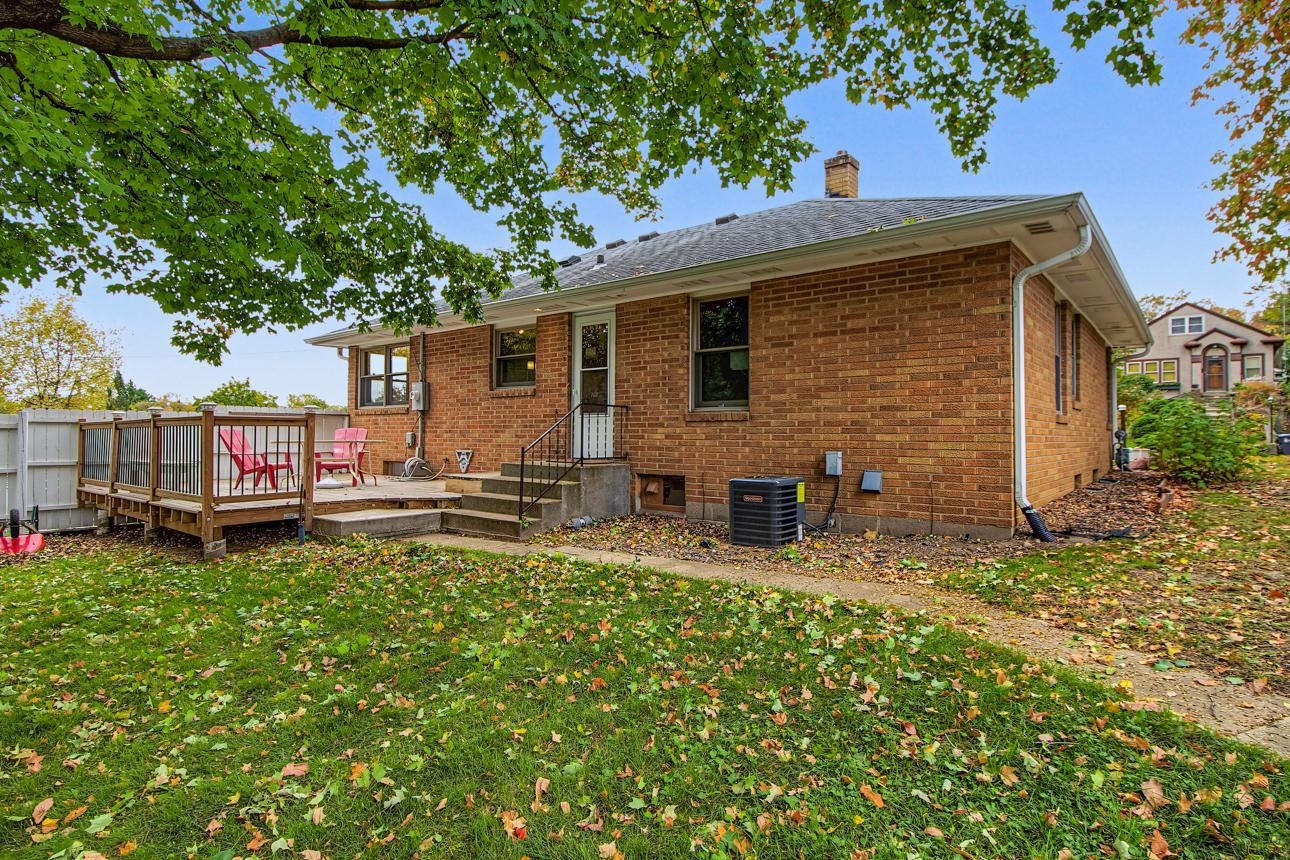 View of Residential at 31 Belvidere Street, Saint Paul MN 55107, Saint Paul (32 of 36) - Mike Wilen | Minnesota Team Real Estate