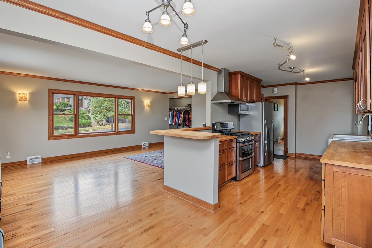 View of Residential at 31 Belvidere Street, Saint Paul MN 55107, Saint Paul (14 of 36) - Mike Wilen | Minnesota Team Real Estate