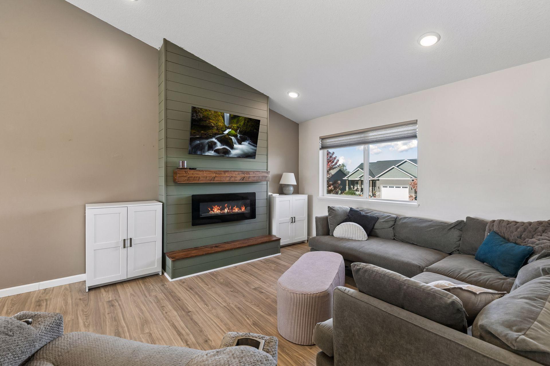 View of Residential at 1008 Mulberry Avenue, Montgomery MN 56069, Montgomery (5 of 60) - Mike Wilen | Minnesota Team Real Estate