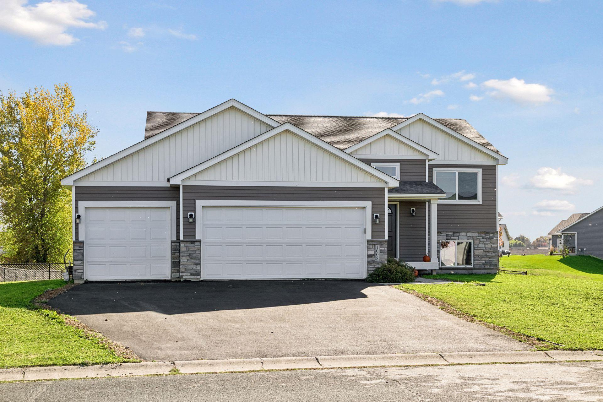 View of Residential at 1008 Mulberry Avenue, Montgomery MN 56069, Montgomery (3 of 60) - Mike Wilen | Minnesota Team Real Estate