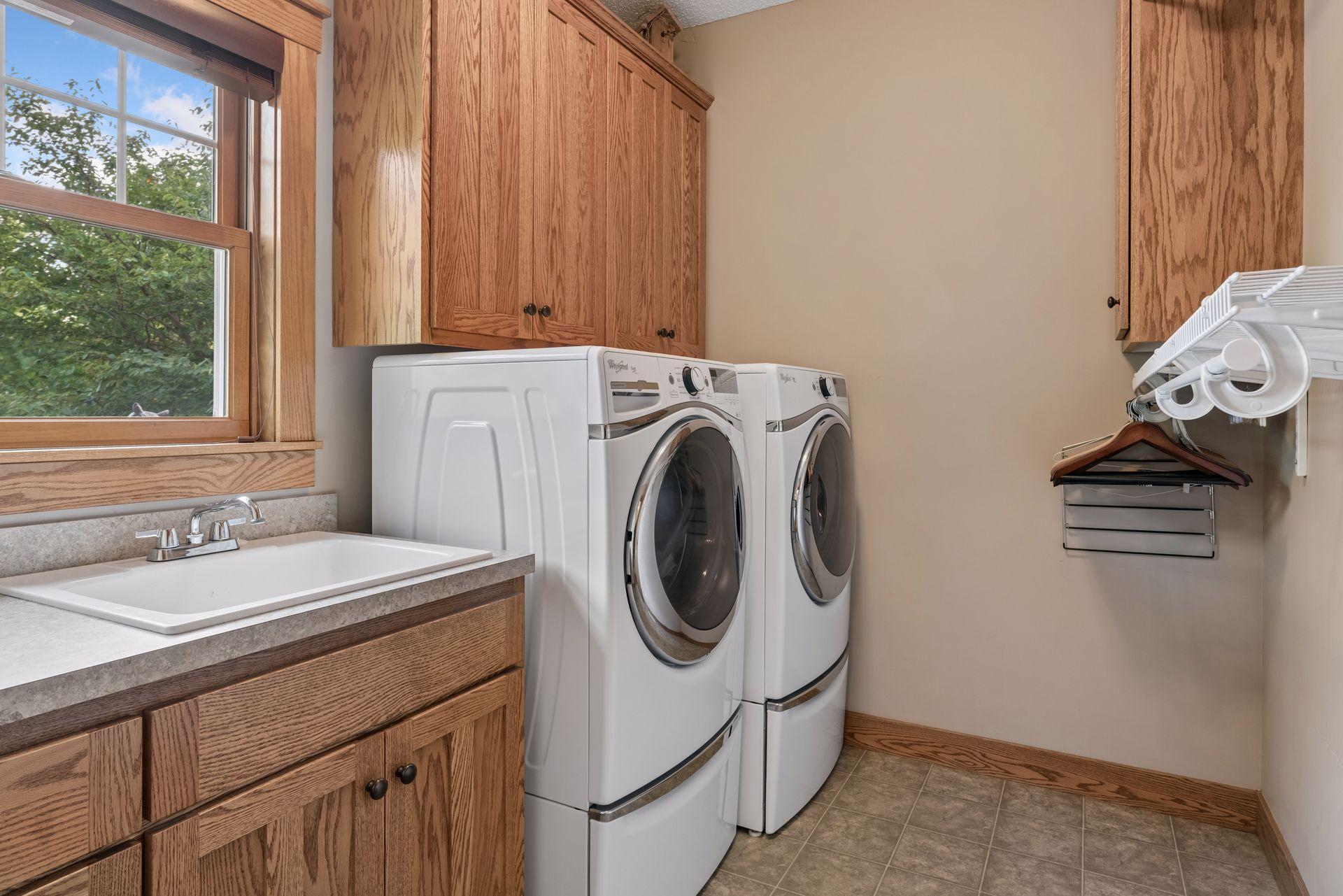 View of Residential at 10472 Vera Cruz Drive, Brooklyn Park MN 55443, Brooklyn Park (21 of 62) - Mike Wilen | Minnesota Team Real Estate
