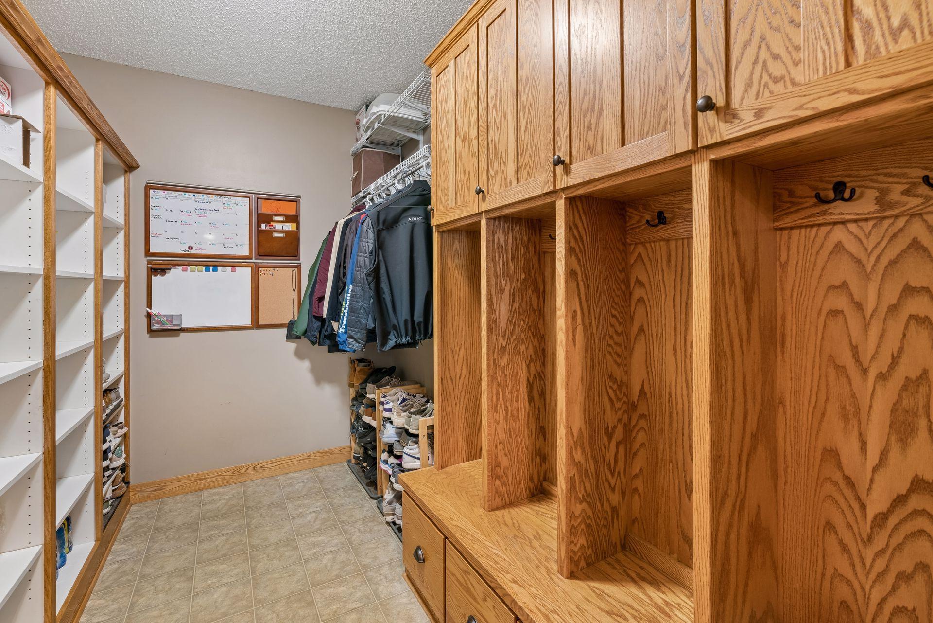 View of Residential at 10472 Vera Cruz Drive, Brooklyn Park MN 55443, Brooklyn Park (20 of 62) - Mike Wilen | Minnesota Team Real Estate