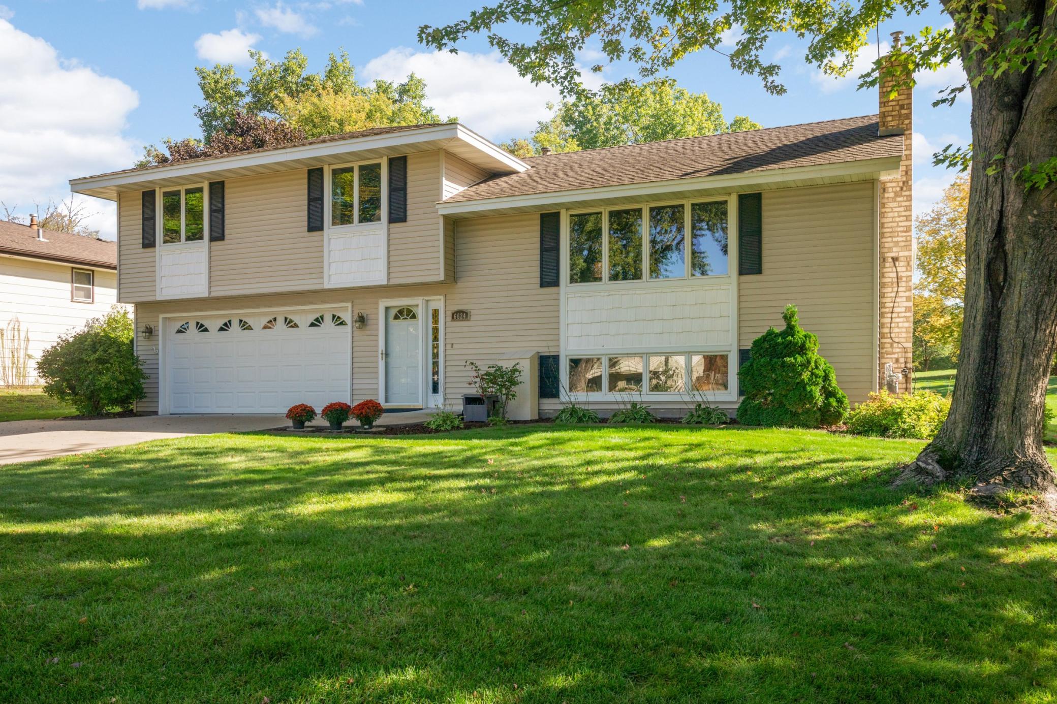 View of Residential at 6624 Edgemont Boulevard, Brooklyn Park MN 55428, Brooklyn Park (38 of 55) - Mike Wilen | Minnesota Team Real Estate