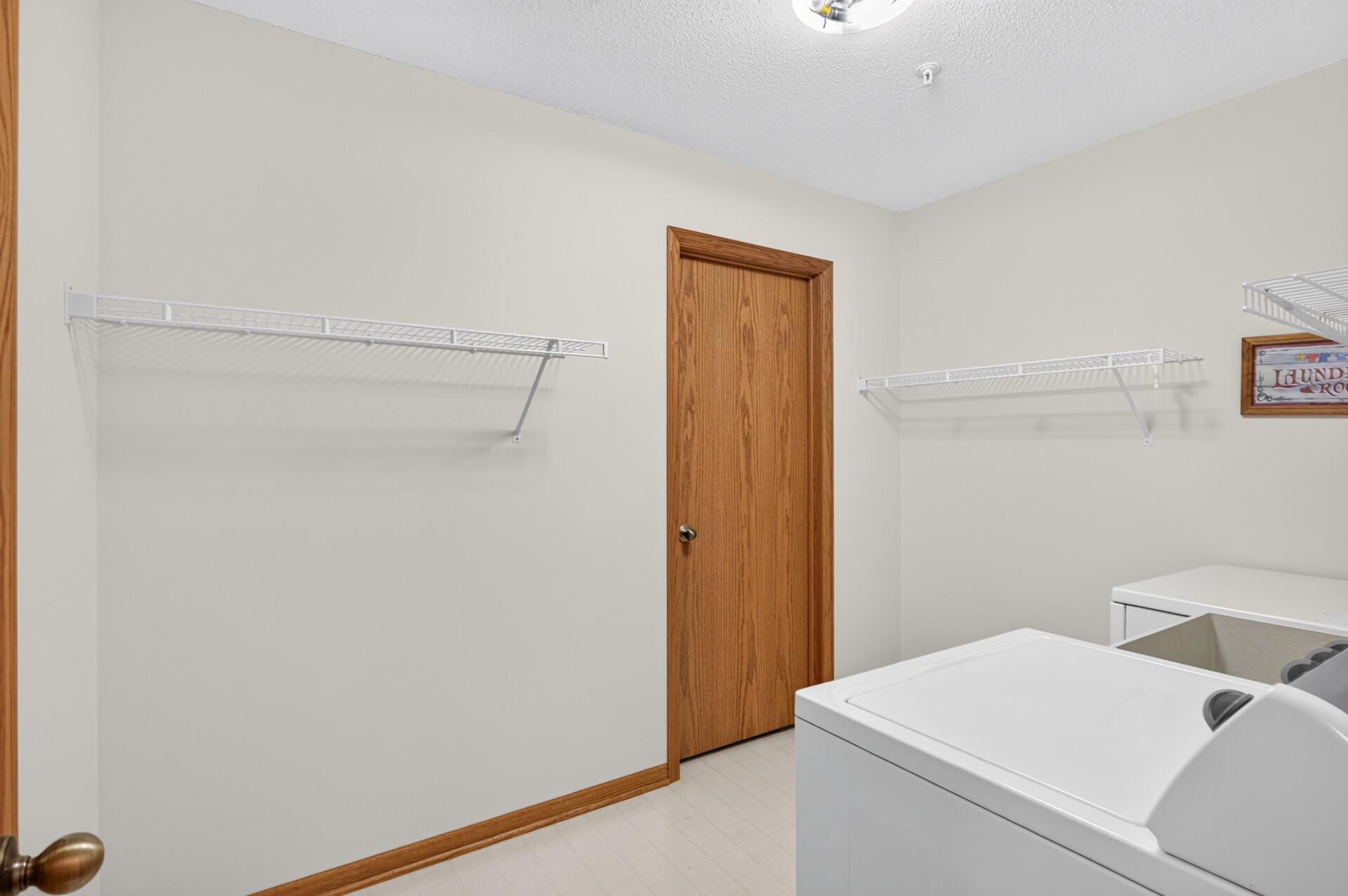 View of Residential at 10645 44th Avenue #E, Plymouth MN 55442, Plymouth (29 of 48) - Mike Wilen | Minnesota Team Real Estate