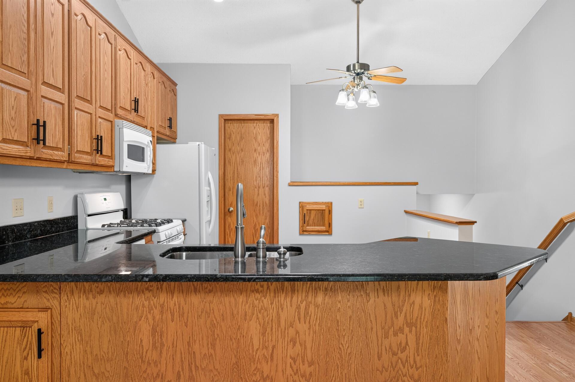 View of Residential at 10645 44th Avenue #E, Plymouth MN 55442, Plymouth (13 of 48) - Mike Wilen | Minnesota Team Real Estate