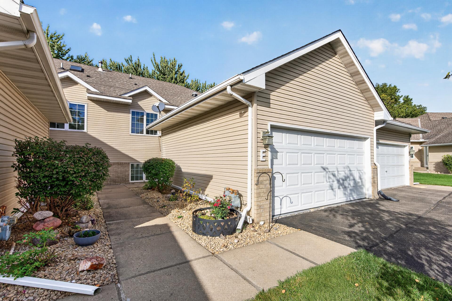 View of Residential at 10645 44th Avenue #E, Plymouth MN 55442, Plymouth (37 of 48) - Mike Wilen | Minnesota Team Real Estate