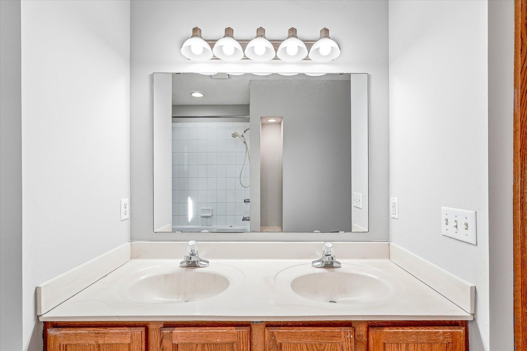View of Residential at 13025 Forest Glen Drive, Burnsville MN 55337, Burnsville (32 of 52) - Mike Wilen | Minnesota Team Real Estate