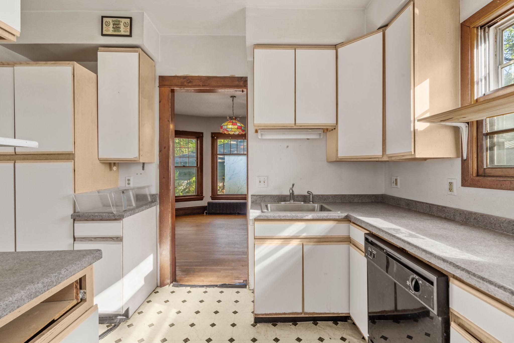 View of Residential at 1861 37th Street, Minneapolis MN 55407, Minneapolis (17 of 44) - Mike Wilen | Minnesota Team Real Estate