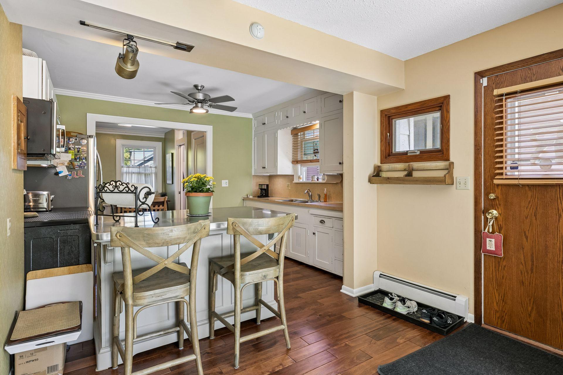 View of Residential at 1998 James Avenue, Saint Paul MN 55105, Saint Paul (13 of 38) - Mike Wilen | Minnesota Team Real Estate