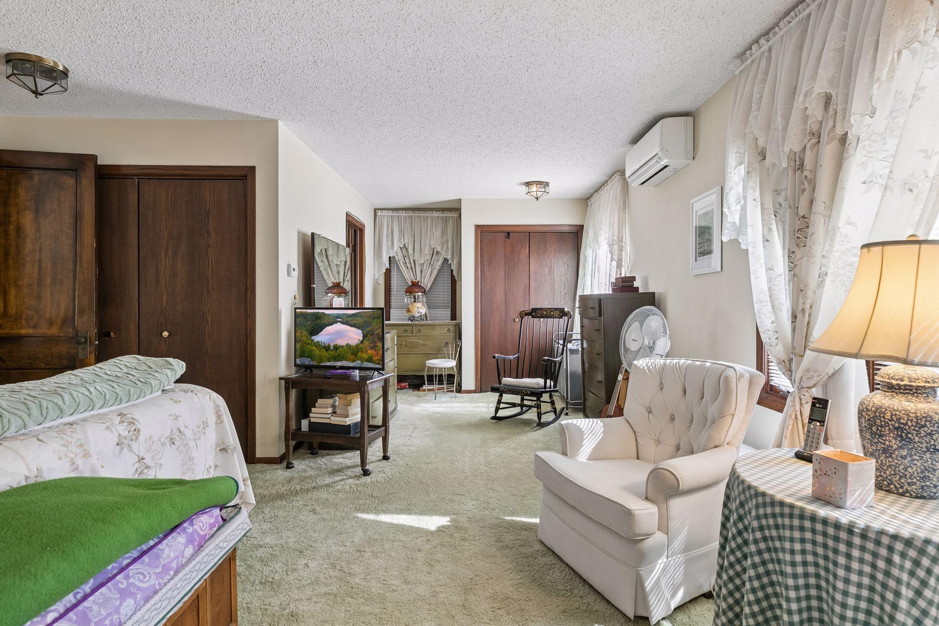 View of Residential at 1998 James Avenue, Saint Paul MN 55105, Saint Paul (25 of 38) - Mike Wilen | Minnesota Team Real Estate