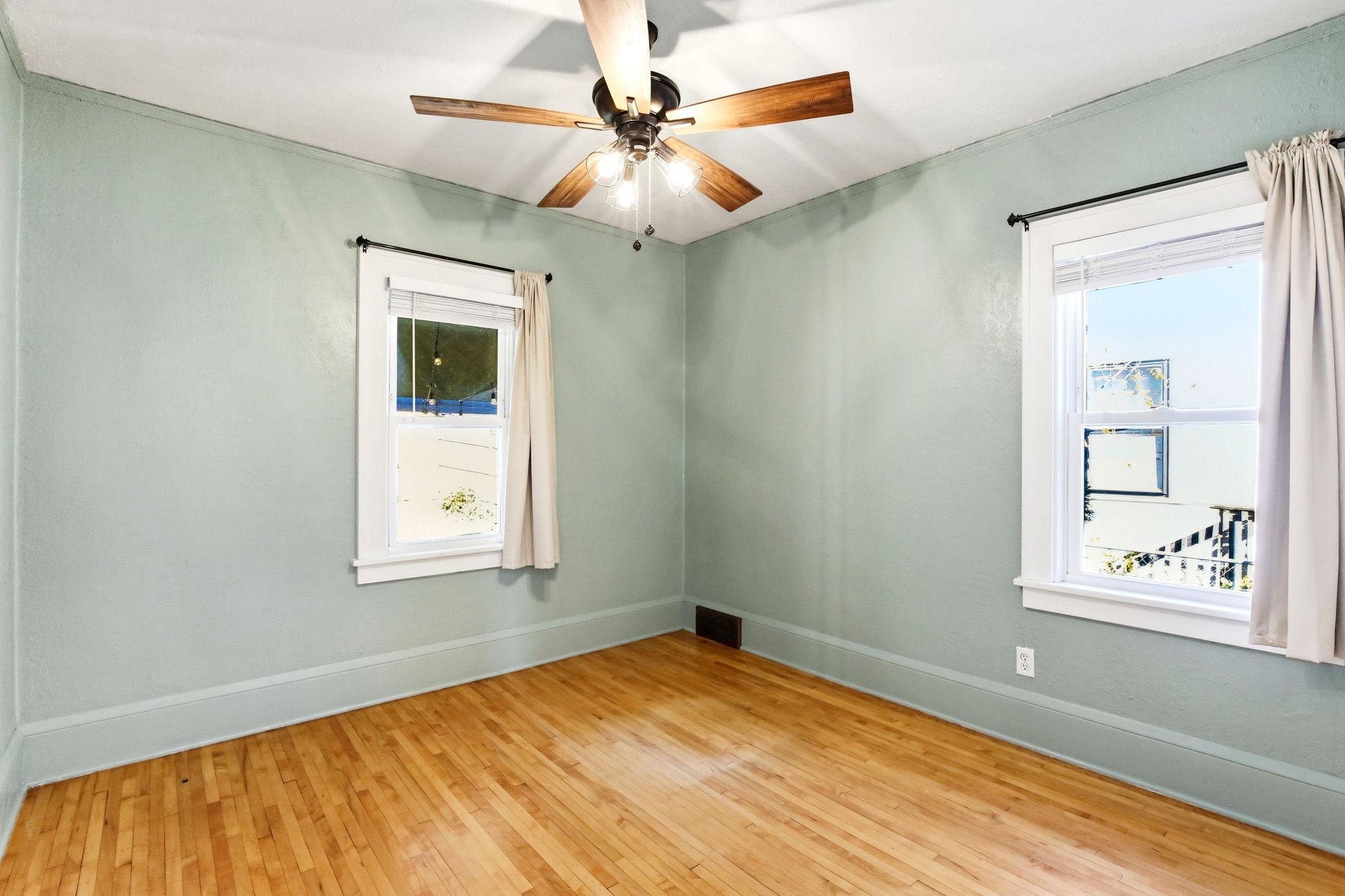 View of Residential at 1327 Thomas Avenue, Saint Paul MN 55104, Saint Paul (15 of 35) - Mike Wilen | Minnesota Team Real Estate