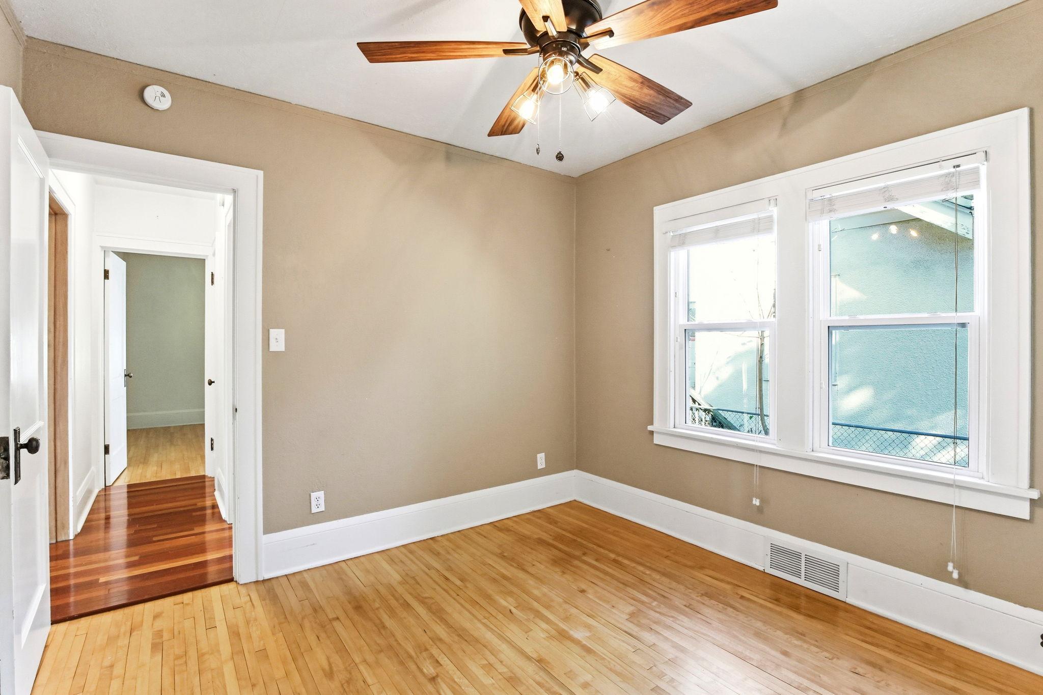View of Residential at 1327 Thomas Avenue, Saint Paul MN 55104, Saint Paul (14 of 35) - Mike Wilen | Minnesota Team Real Estate