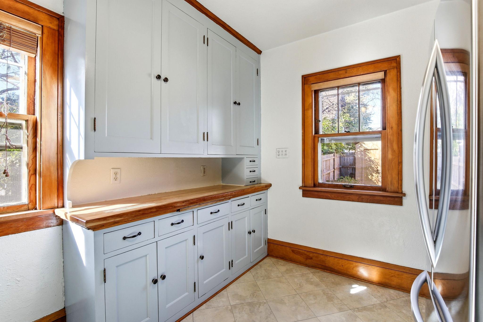 View of Residential at 1327 Thomas Avenue, Saint Paul MN 55104, Saint Paul (11 of 35) - Mike Wilen | Minnesota Team Real Estate