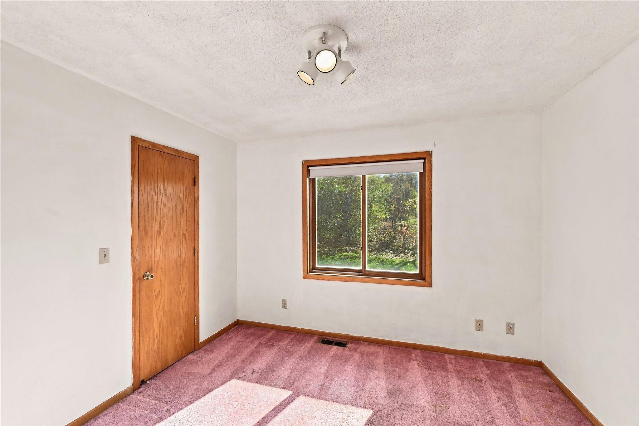 View of Residential at 6701 13th St Circle, Oakdale MN 55128, Oakdale (12 of 30) - Mike Wilen | Minnesota Team Real Estate
