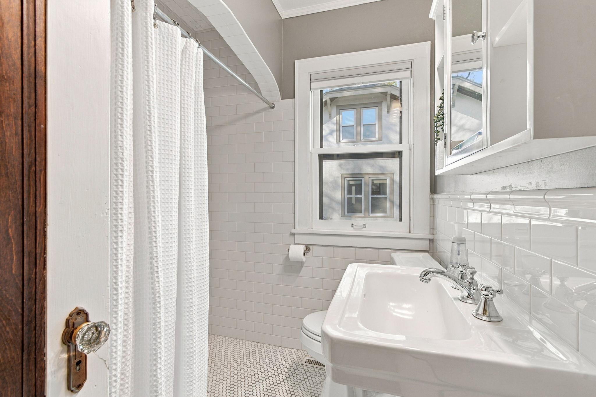 View of Residential at 4127 Washburn Avenue, Minneapolis MN 55412, Minneapolis (30 of 76) - Mike Wilen | Minnesota Team Real Estate