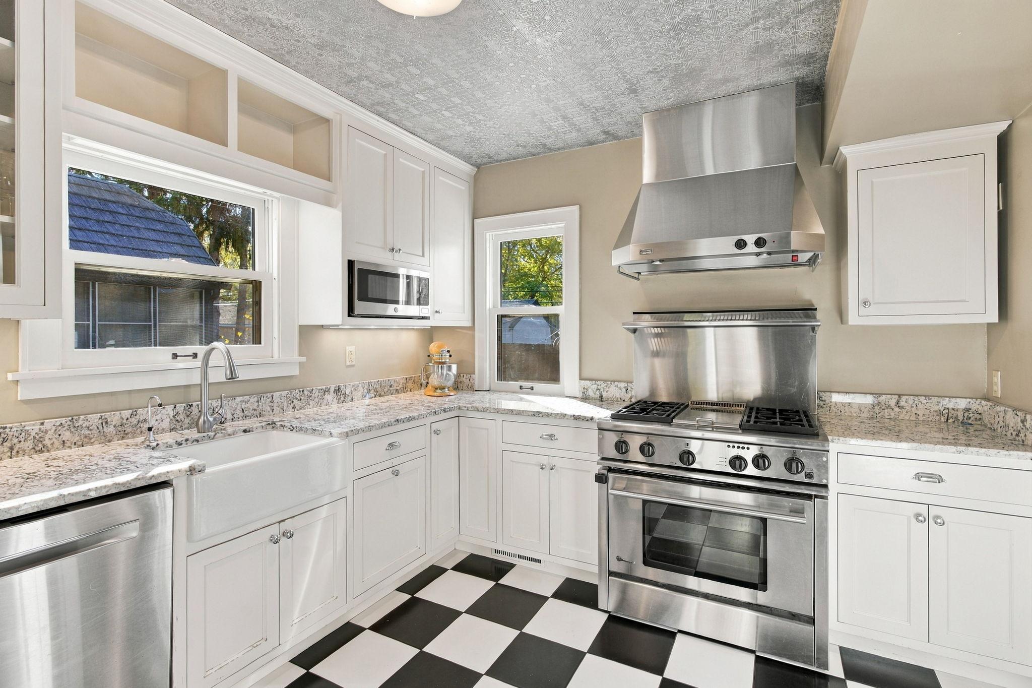 View of Residential at 4127 Washburn Avenue, Minneapolis MN 55412, Minneapolis (17 of 76) - Mike Wilen | Minnesota Team Real Estate