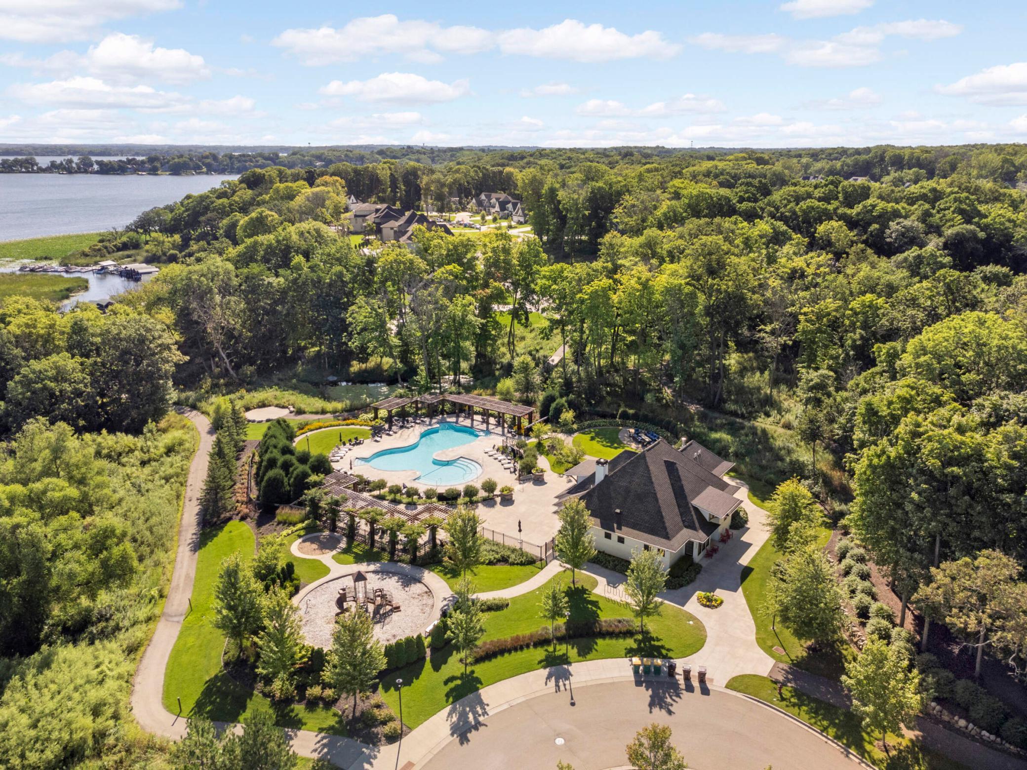 View of Residential at 6917 Crosby Court, Excelsior MN 55331, Excelsior (19 of 25) - Mike Wilen | Minnesota Team Real Estate