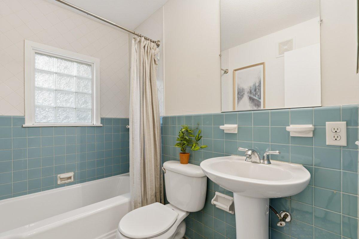 View of Residential Income at 6024 35th Street, Saint Louis Park MN 55416, Saint Louis Park (12 of 39) - Mike Wilen | Minnesota Team Real Estate