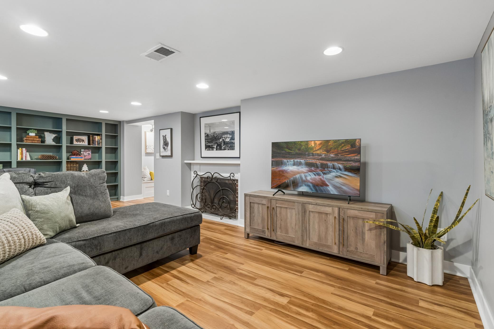 View of Residential at 588 Montrose Lane, Saint Paul MN 55116, Saint Paul (35 of 39) - Mike Wilen | Minnesota Team Real Estate