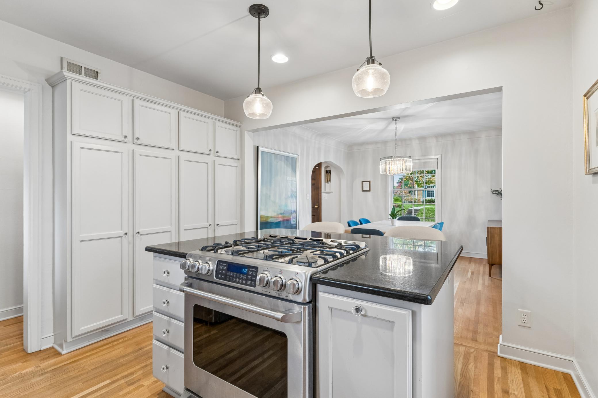 View of Residential at 588 Montrose Lane, Saint Paul MN 55116, Saint Paul (16 of 39) - Mike Wilen | Minnesota Team Real Estate
