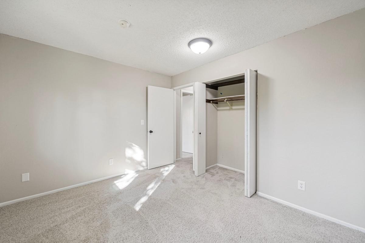 View of Residential at 5902 Cahill Avenue, Inver Grove Heights MN 55076, Inver Grove Heights (23 of 35) - Mike Wilen | Minnesota Team Real Estate