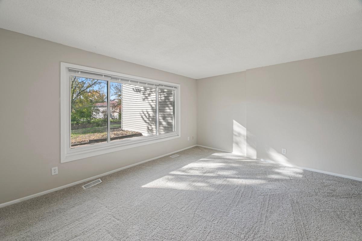 View of Residential at 5902 Cahill Avenue, Inver Grove Heights MN 55076, Inver Grove Heights (5 of 35) - Mike Wilen | Minnesota Team Real Estate