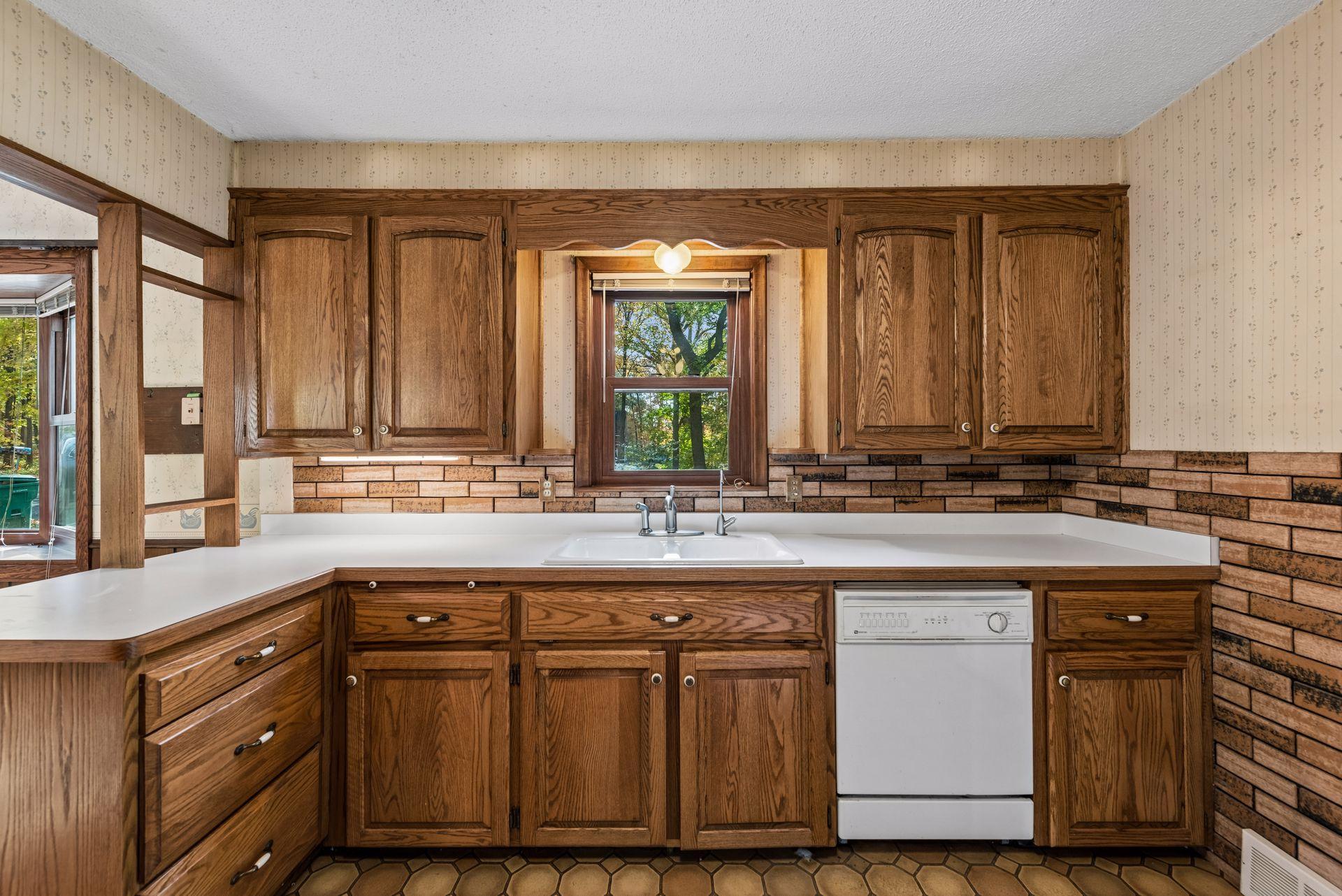 View of Residential at 4955 Saint Albans Bay Road, Excelsior MN 55331, Excelsior (8 of 38) - Mike Wilen | Minnesota Team Real Estate