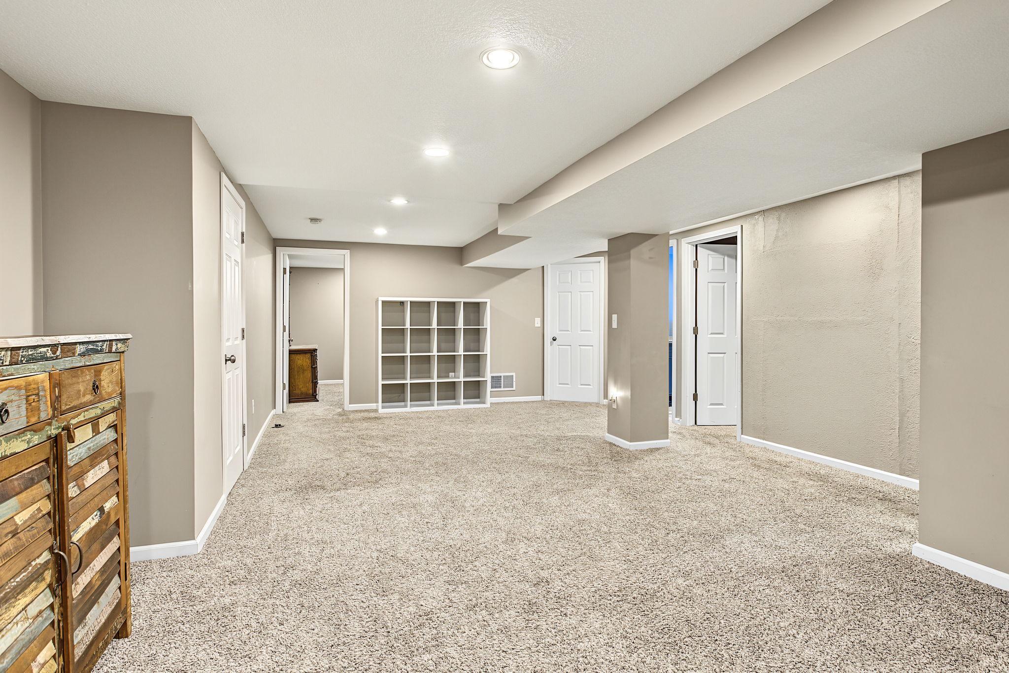 View of Residential at 410 Thompson Avenue, West Saint Paul MN 55118, West Saint Paul (29 of 50) - Mike Wilen | Minnesota Team Real Estate