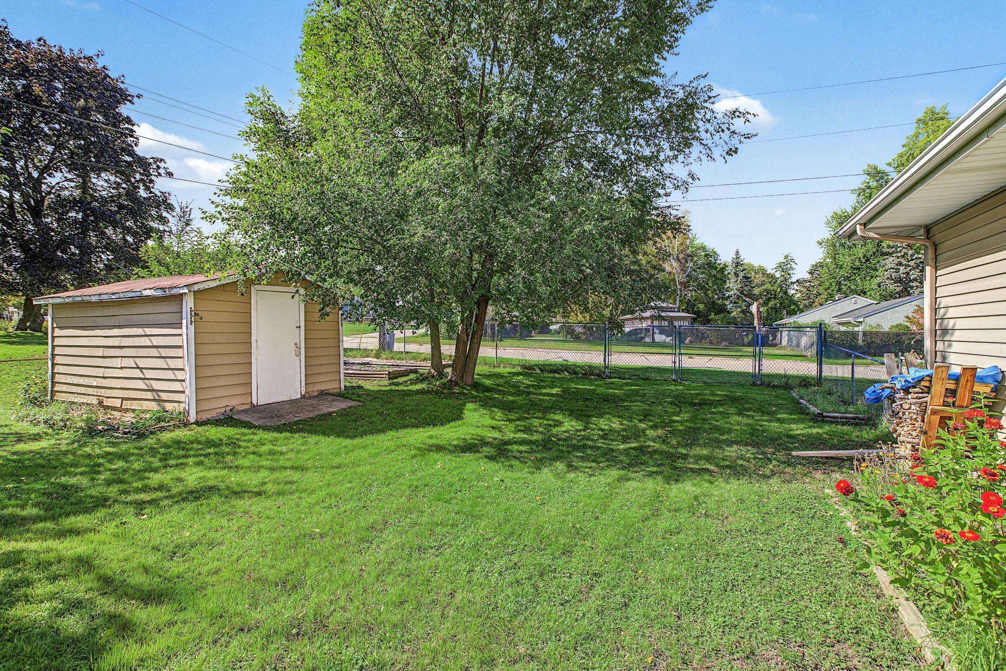 View of Residential at 410 Thompson Avenue, West Saint Paul MN 55118, West Saint Paul (35 of 50) - Mike Wilen | Minnesota Team Real Estate