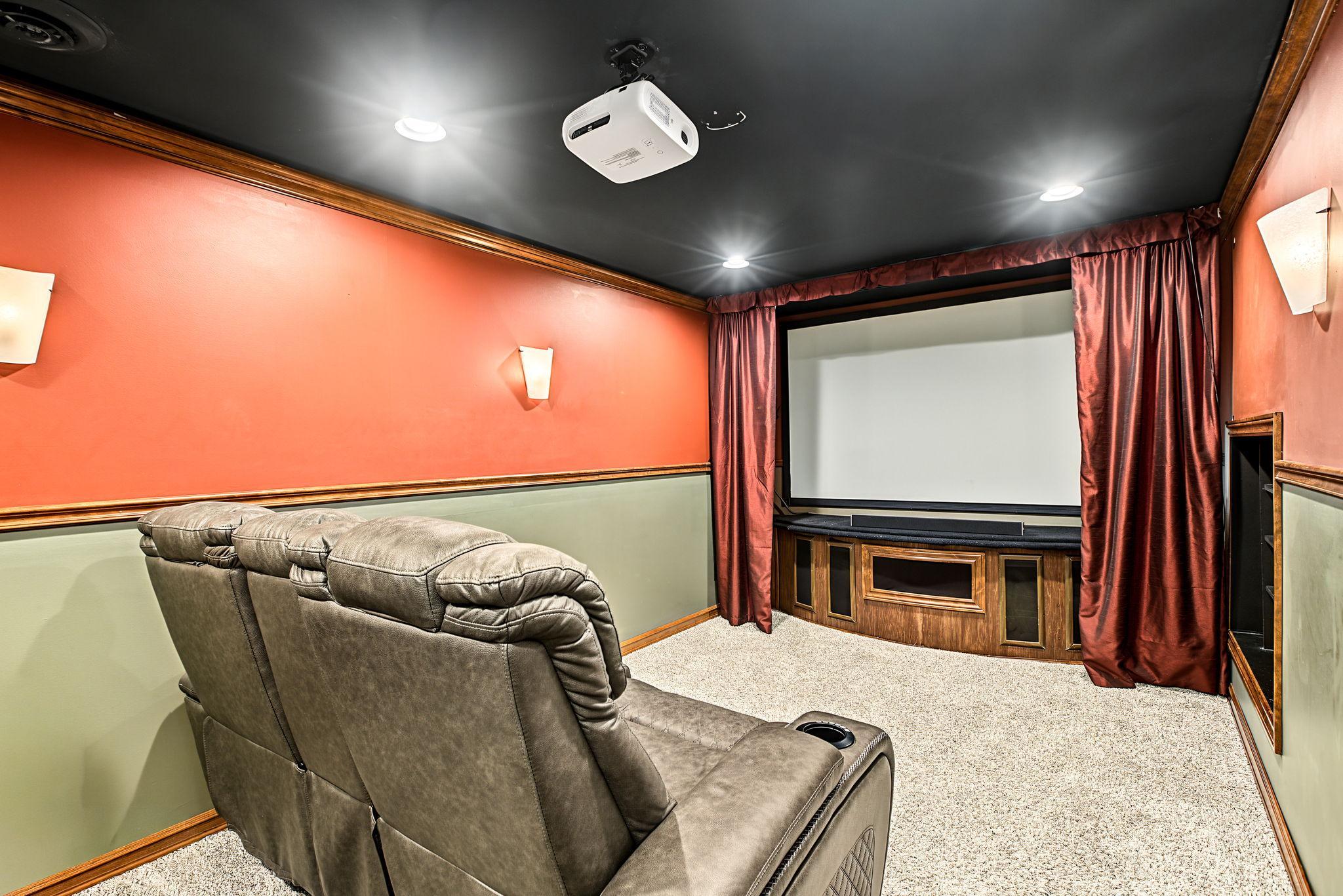 View of Residential at 410 Thompson Avenue, West Saint Paul MN 55118, West Saint Paul (28 of 50) - Mike Wilen | Minnesota Team Real Estate
