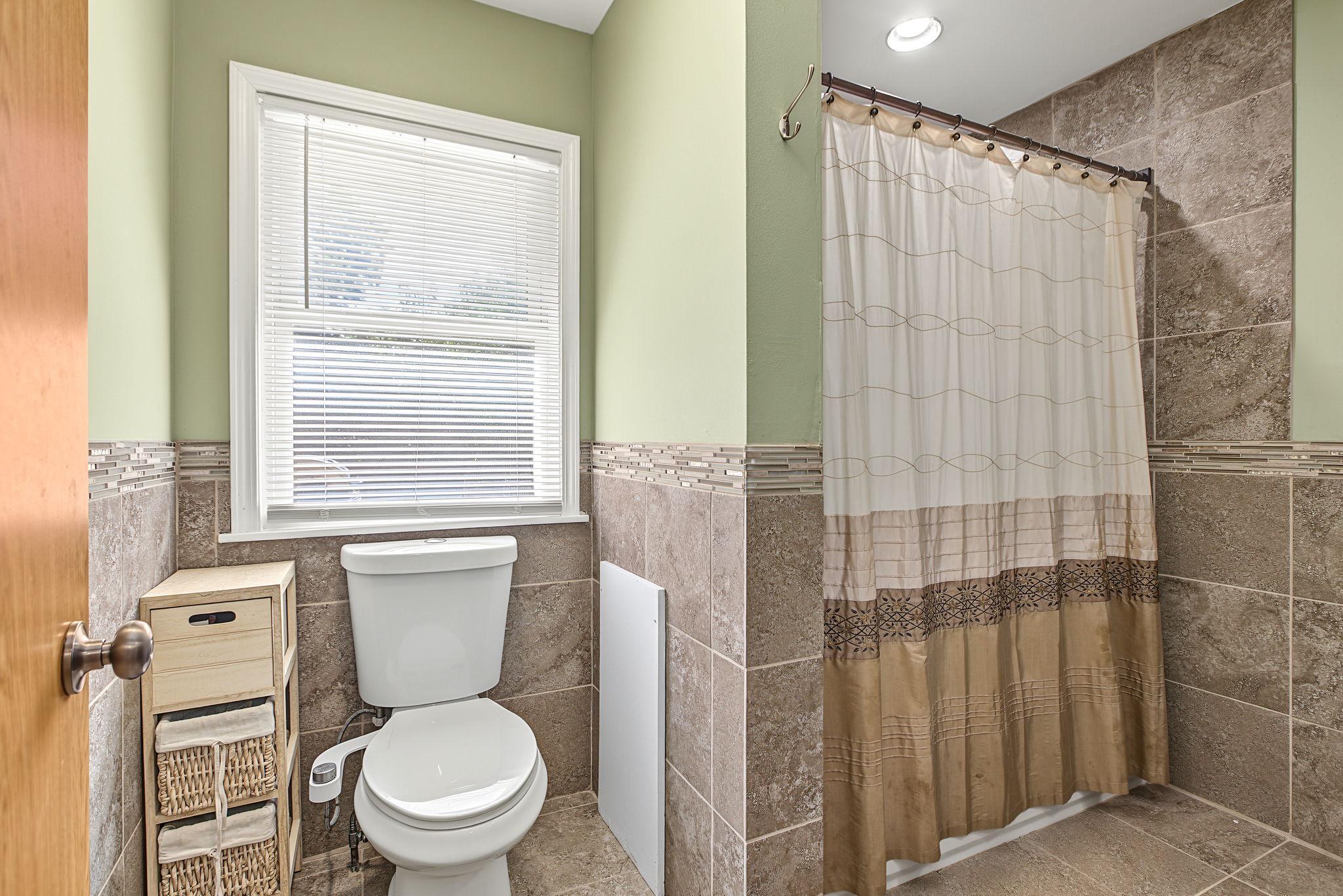 View of Residential at 410 Thompson Avenue, West Saint Paul MN 55118, West Saint Paul (21 of 50) - Mike Wilen | Minnesota Team Real Estate