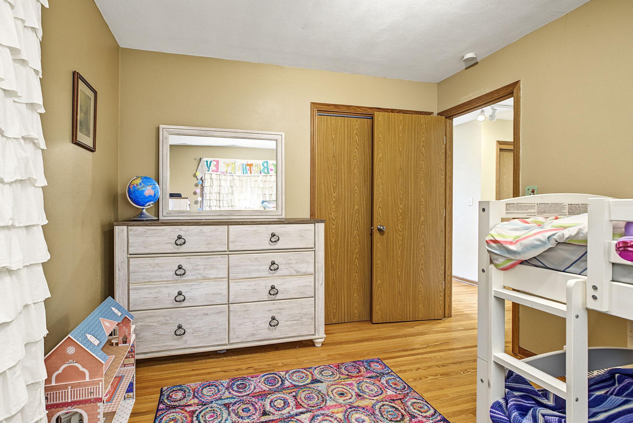 View of Residential at 410 Thompson Avenue, West Saint Paul MN 55118, West Saint Paul (16 of 50) - Mike Wilen | Minnesota Team Real Estate
