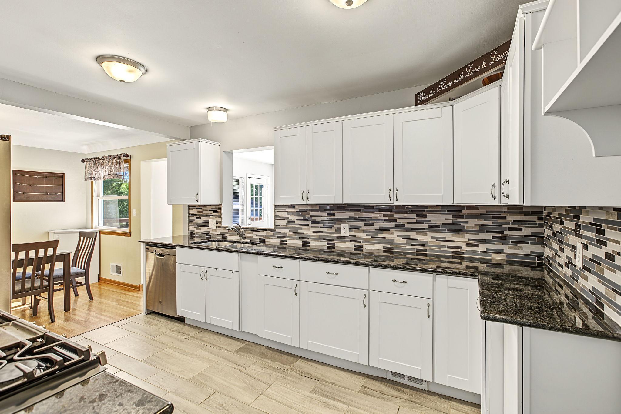 View of Residential at 410 Thompson Avenue, West Saint Paul MN 55118, West Saint Paul (8 of 50) - Mike Wilen | Minnesota Team Real Estate