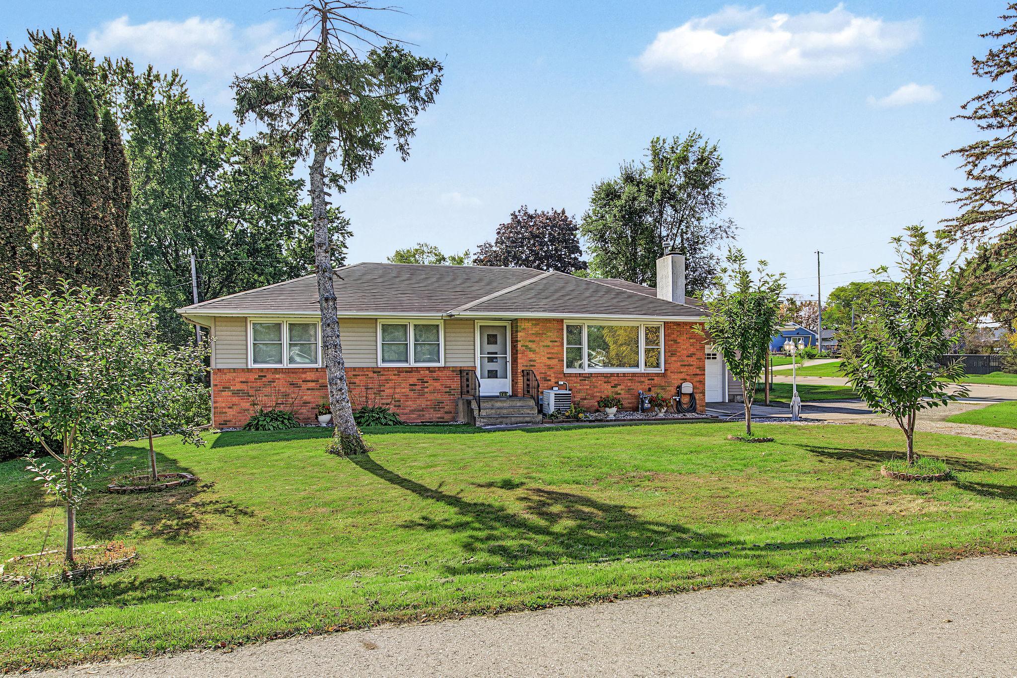 View of Residential at 410 Thompson Avenue, West Saint Paul MN 55118, West Saint Paul (50 of 50) - Mike Wilen | Minnesota Team Real Estate