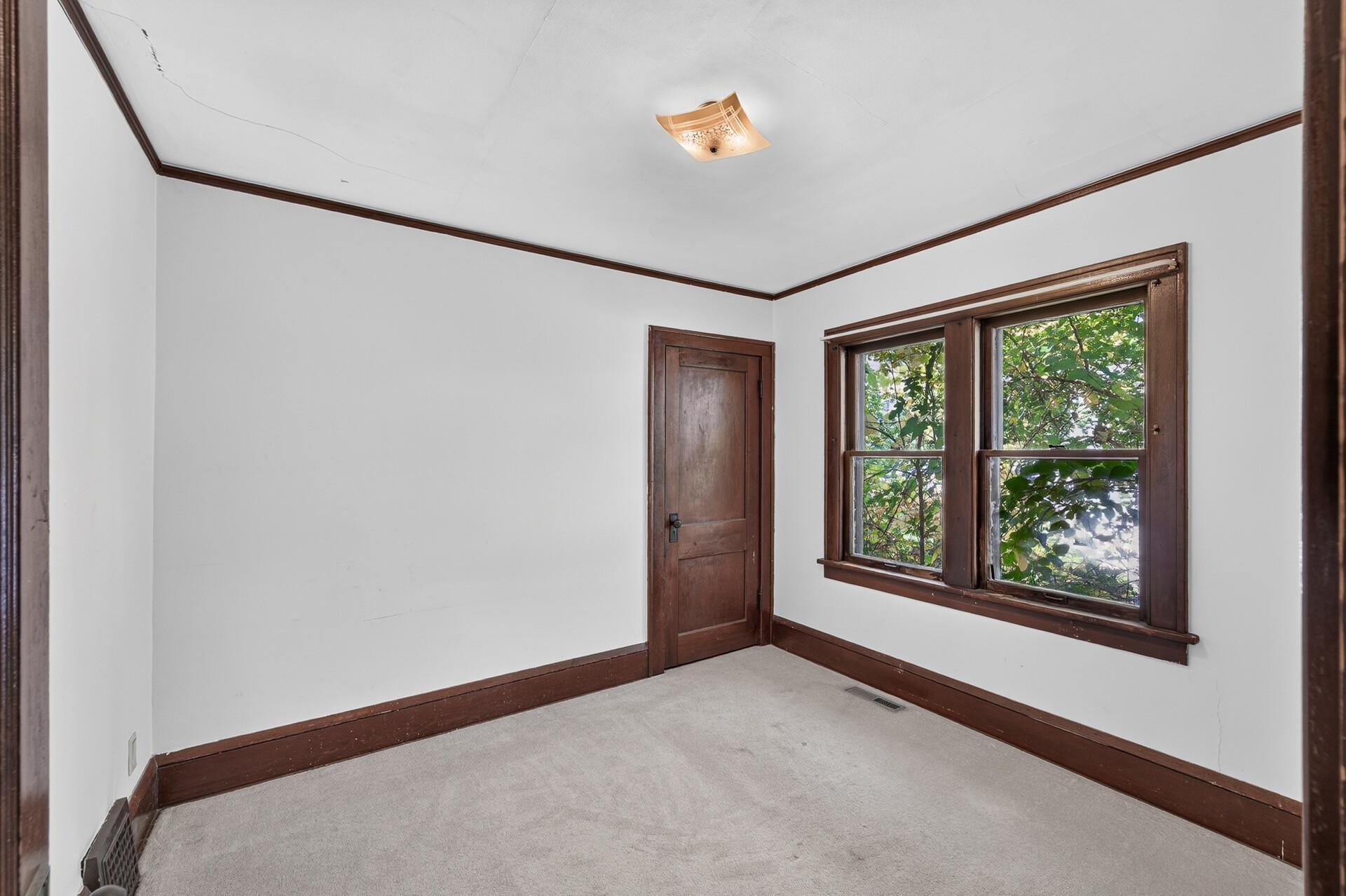 View of Residential at 1095 Humboldt Avenue, West Saint Paul MN 55118, West Saint Paul (13 of 27) - Mike Wilen | Minnesota Team Real Estate