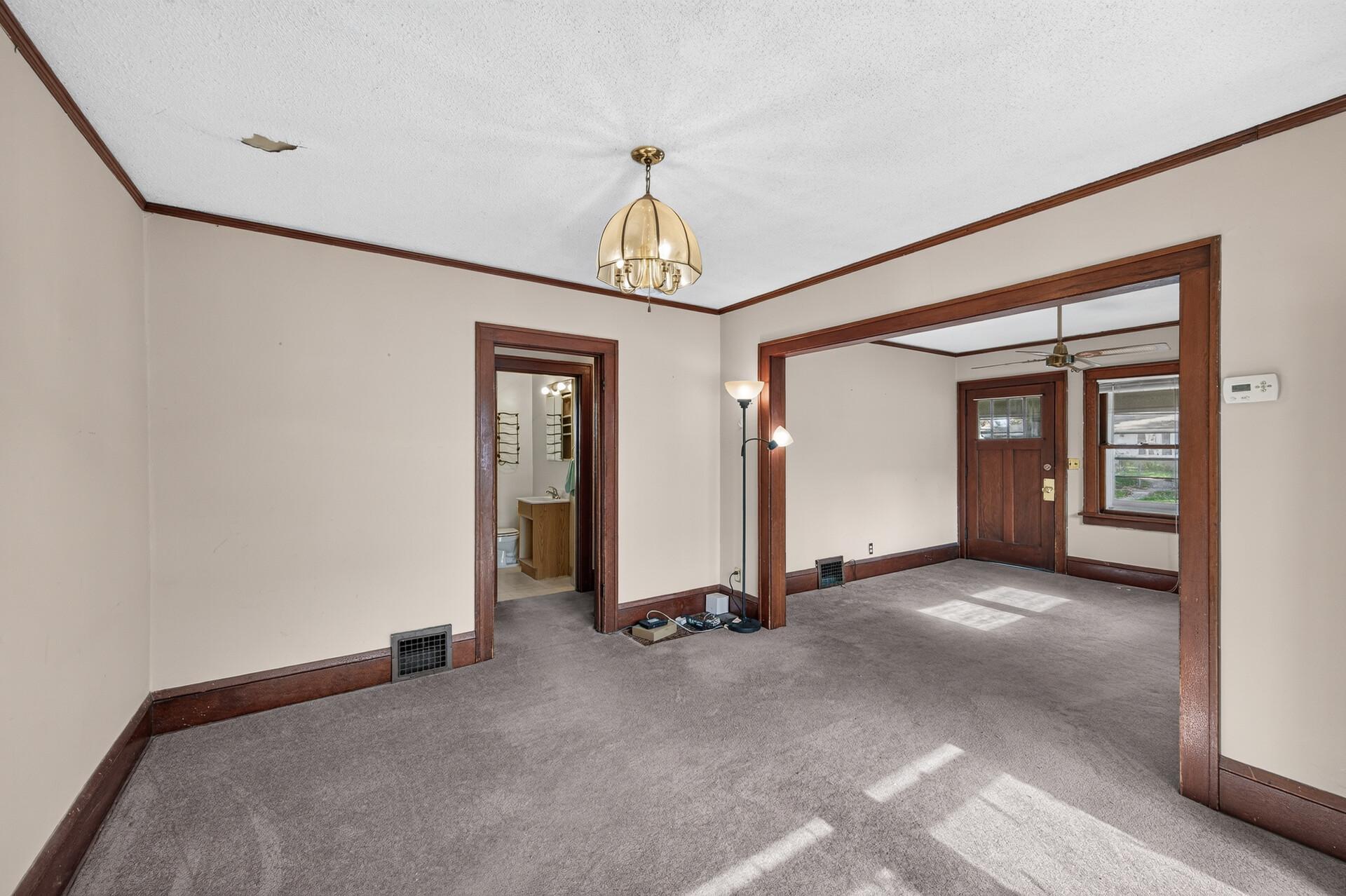 View of Residential at 1095 Humboldt Avenue, West Saint Paul MN 55118, West Saint Paul (10 of 27) - Mike Wilen | Minnesota Team Real Estate