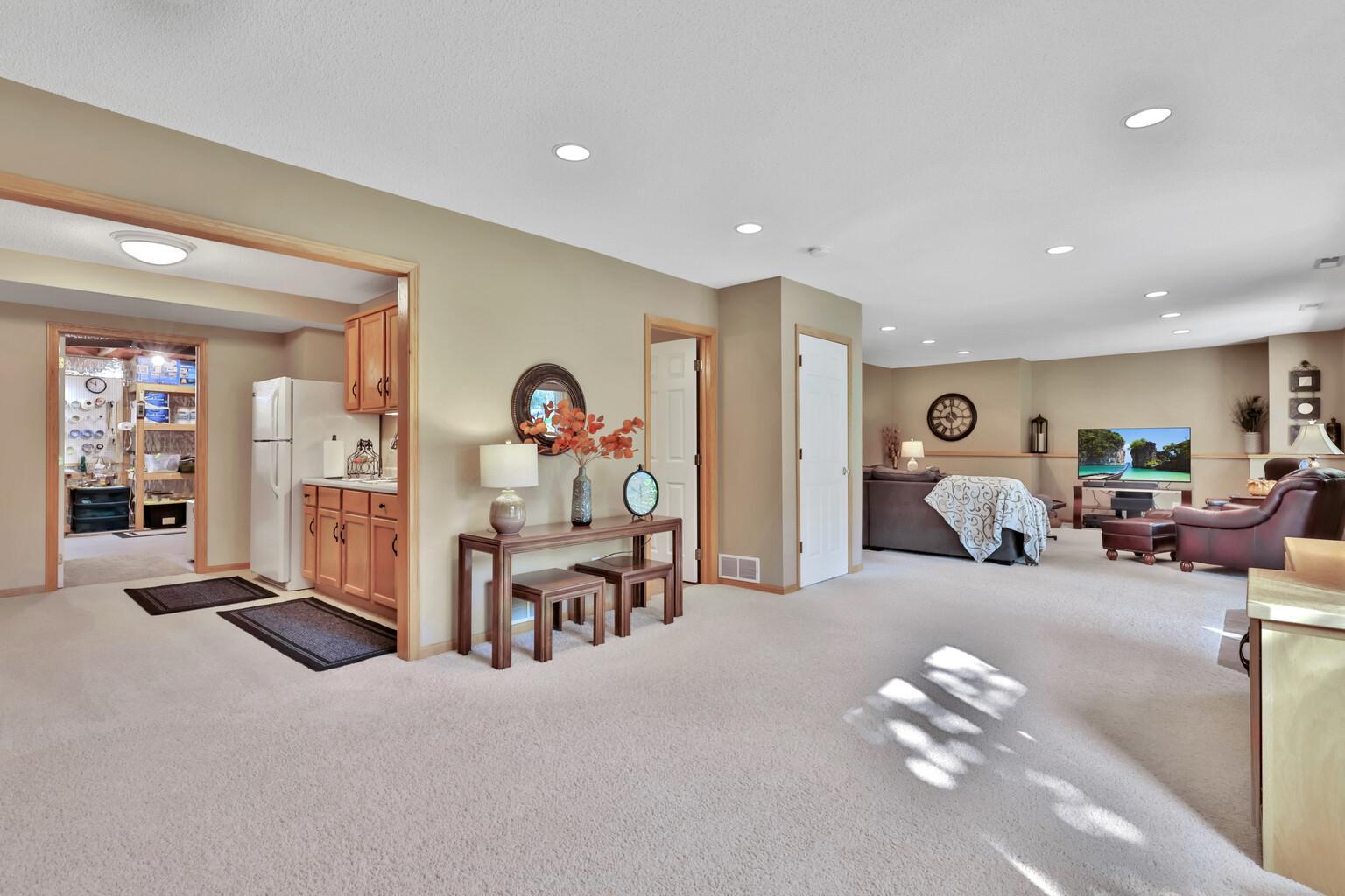 View of Residential at 10279 Lancaster Bay, Woodbury MN 55129, Woodbury (52 of 79) - Mike Wilen | Minnesota Team Real Estate
