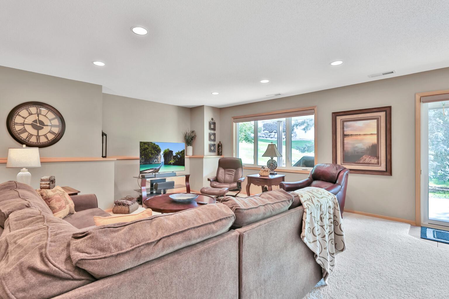 View of Residential at 10279 Lancaster Bay, Woodbury MN 55129, Woodbury (46 of 79) - Mike Wilen | Minnesota Team Real Estate