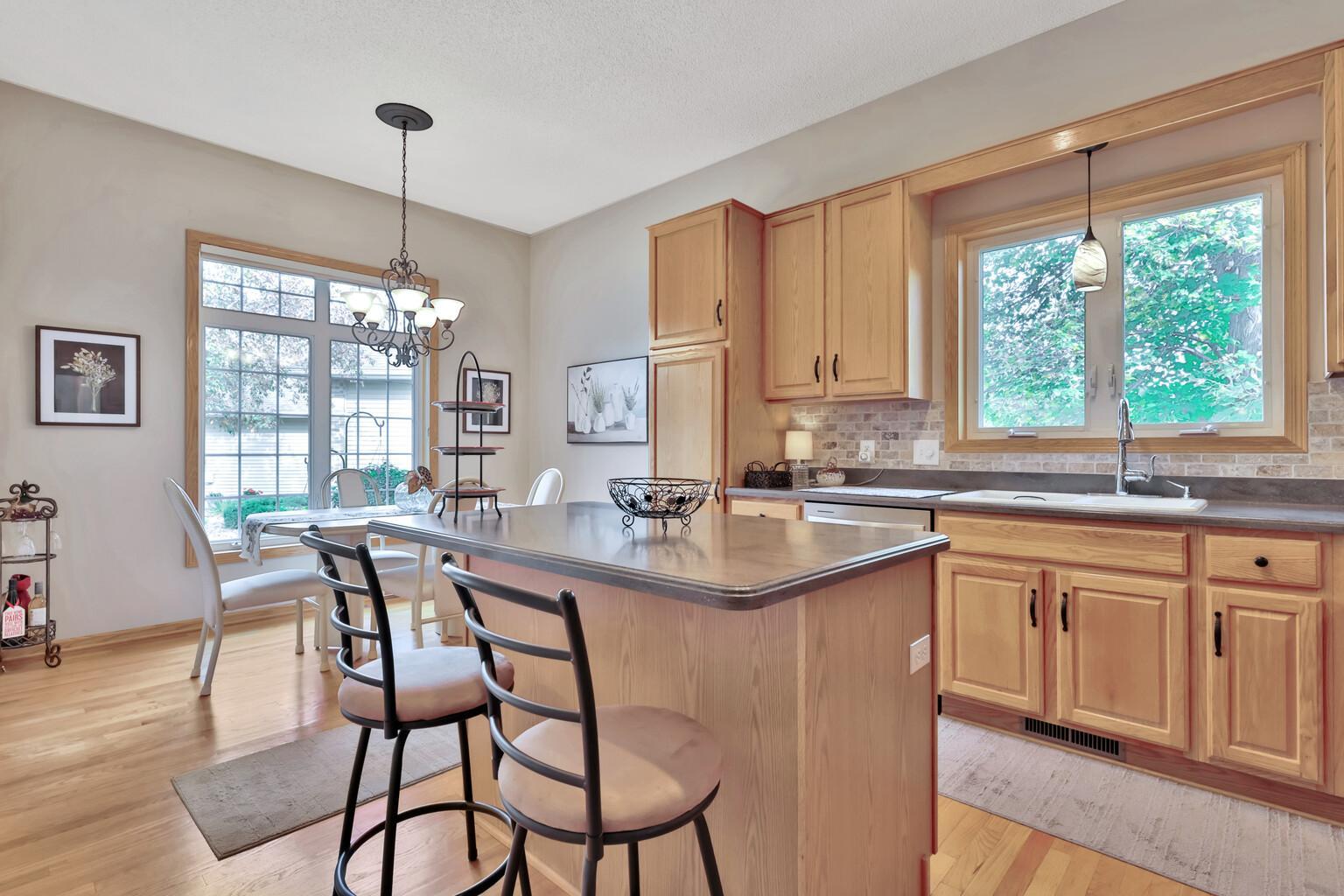 View of Residential at 10279 Lancaster Bay, Woodbury MN 55129, Woodbury (18 of 79) - Mike Wilen | Minnesota Team Real Estate