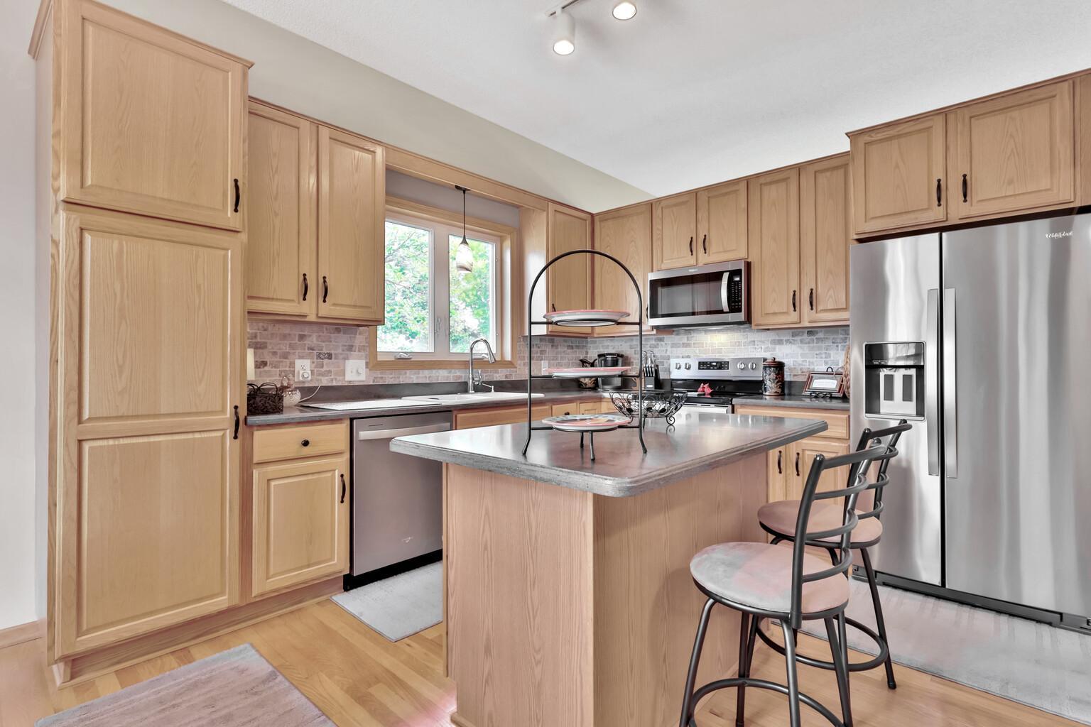 View of Residential at 10279 Lancaster Bay, Woodbury MN 55129, Woodbury (15 of 79) - Mike Wilen | Minnesota Team Real Estate