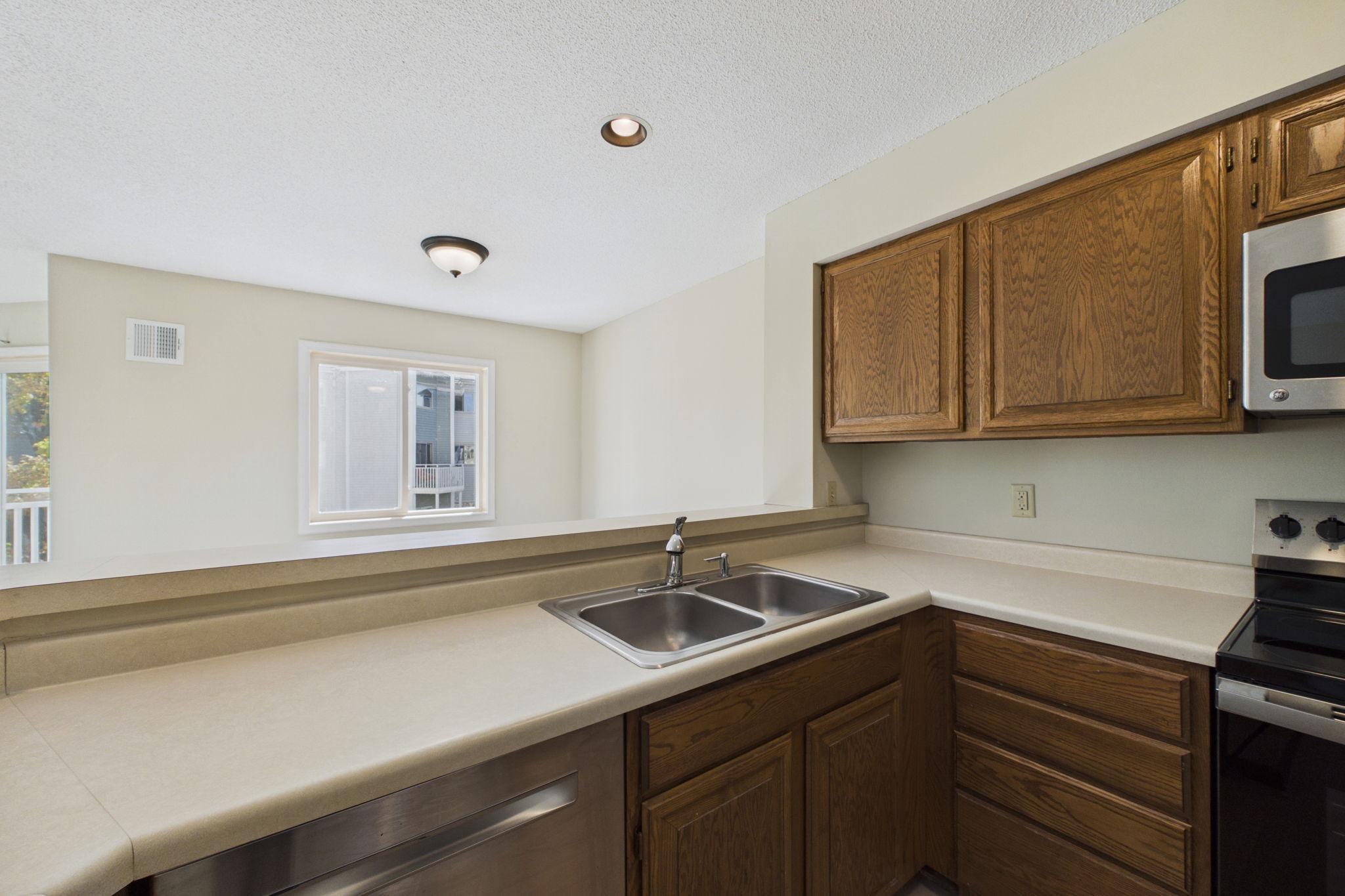 View of Residential at 1392 Carling Drive #208, Saint Paul MN 55108, Saint Paul (10 of 26) - Mike Wilen | Minnesota Team Real Estate