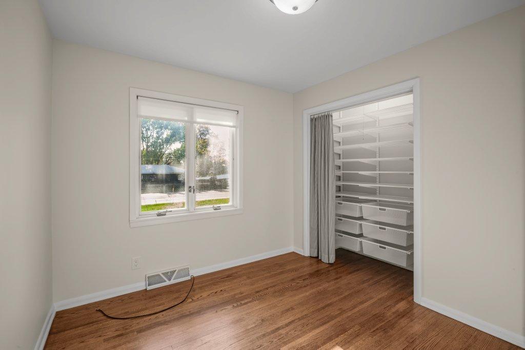 View of Residential at 5024 Benton Avenue, Edina MN 55436, Edina (17 of 30) - Mike Wilen | Minnesota Team Real Estate