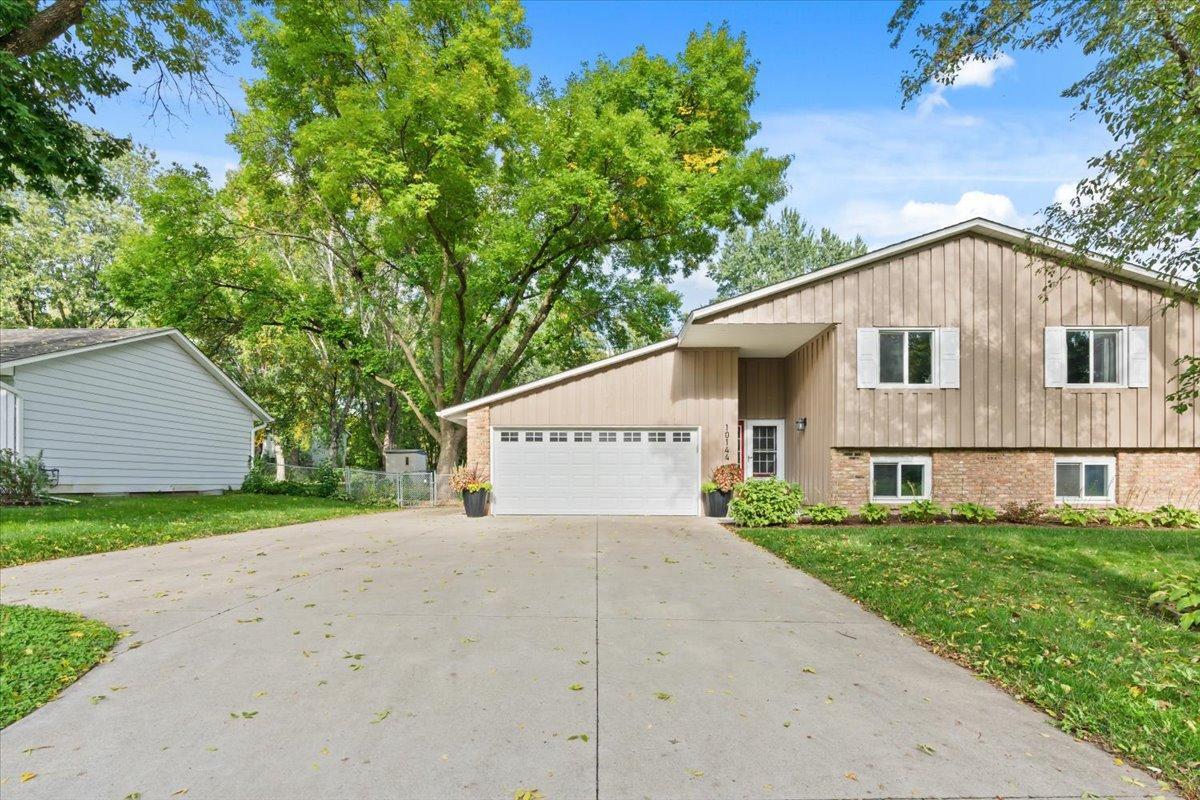 View of Residential at 10144 Boundary Creek Terrace, Maple Grove MN 55369, Maple Grove (56 of 59) - Mike Wilen | Minnesota Team Real Estate