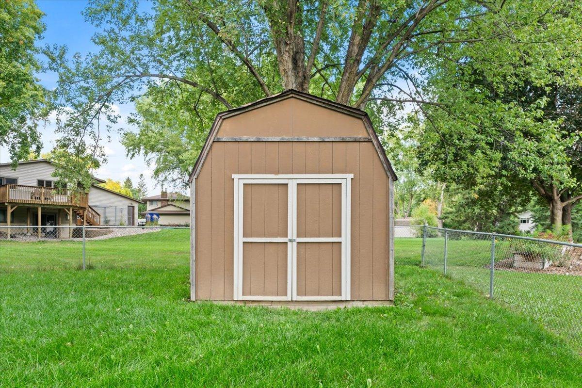 View of Residential at 10144 Boundary Creek Terrace, Maple Grove MN 55369, Maple Grove (50 of 59) - Mike Wilen | Minnesota Team Real Estate